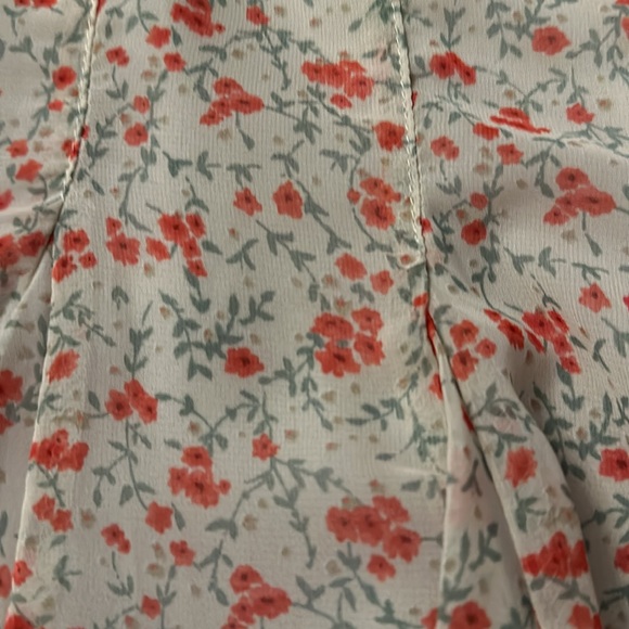 Precious flowered flouncy skort. - Picture 8 of 8